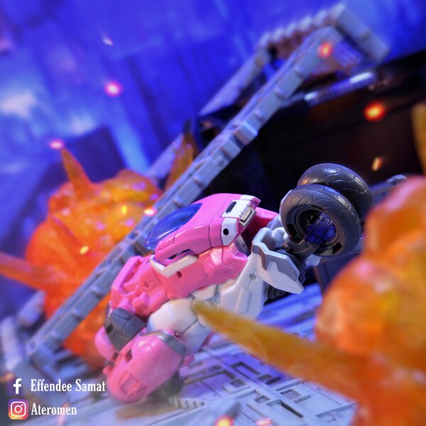 Transformers Studio Series SS 85 Arcee Toy Photography Images By Effendee Samat  (8 of 9)